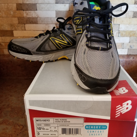 Clark's - Picture 3 of 5